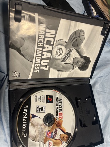 NCAA March Madness 07 (Sony PlayStation 2, 2007 PS2)-Complete - photo 2