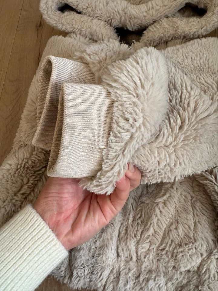 Zara Faux Fur Hooded Jacket 18-24 Months - photo 2