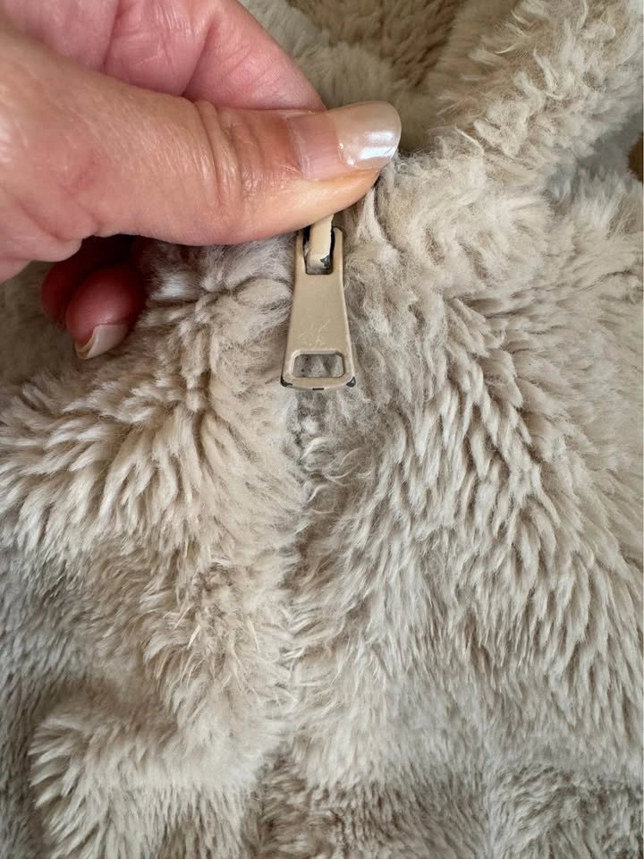 Zara Faux Fur Hooded Jacket 18-24 Months - photo 3