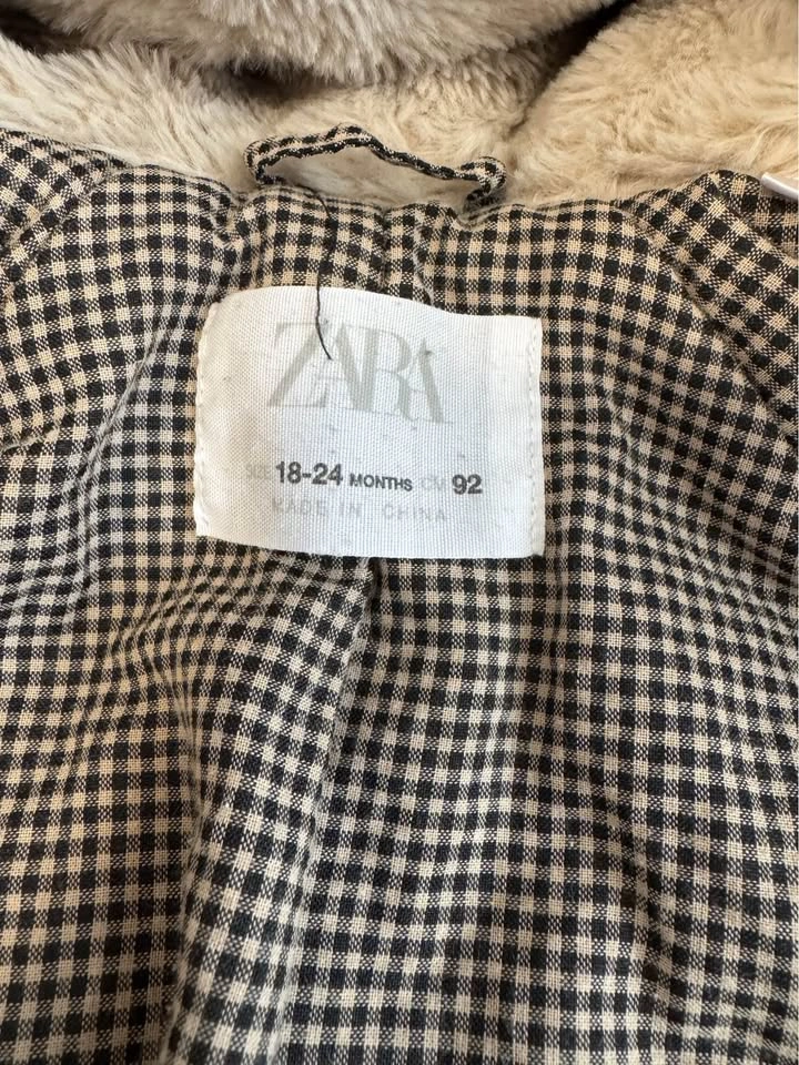 Zara Faux Fur Hooded Jacket 18-24 Months - photo 4