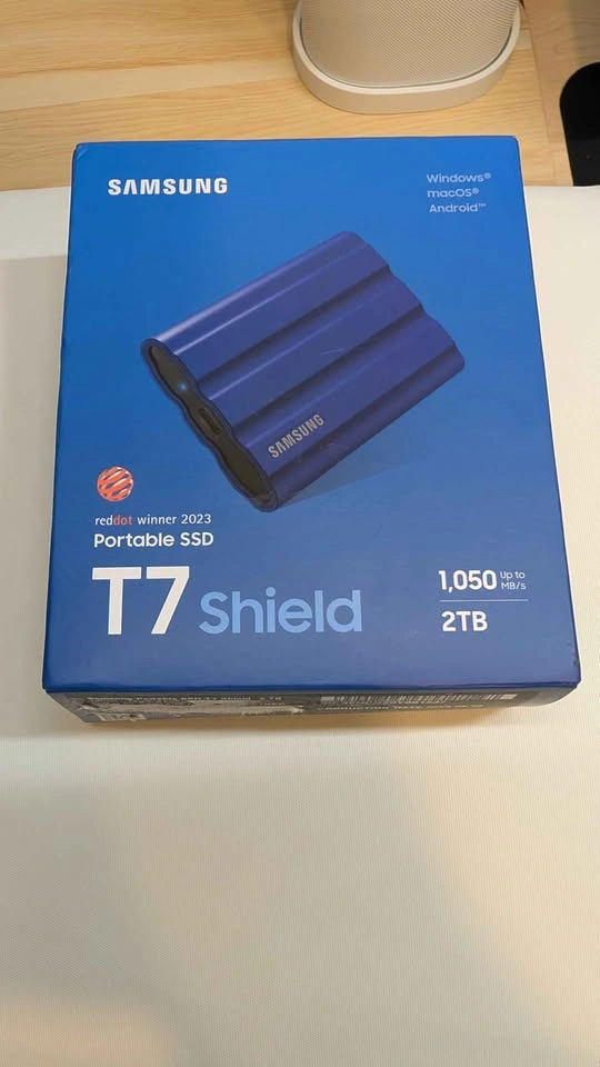 Samsung T7 Shield 2TB Portable SSD – Blue, Open Box - photo 3