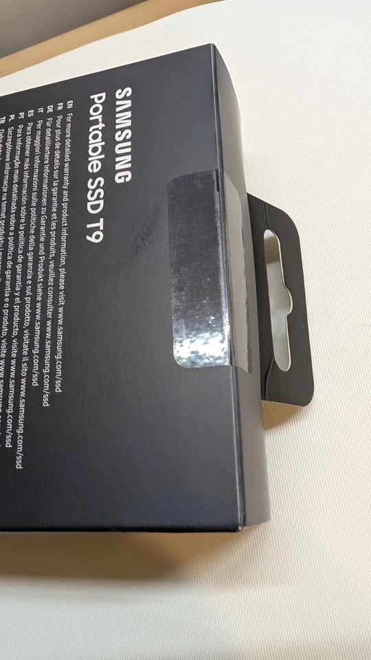 Sealed Samsung T9 Portable SSD 2TB – Up to 2,000 MB/s - photo 3