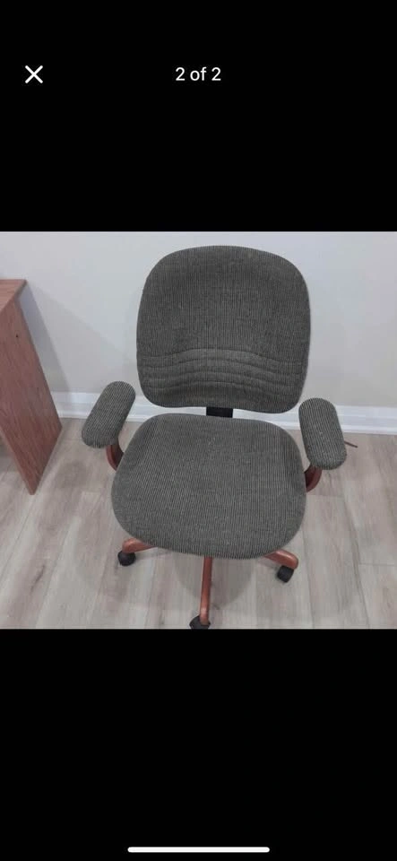 Office Chair & table - photo 2