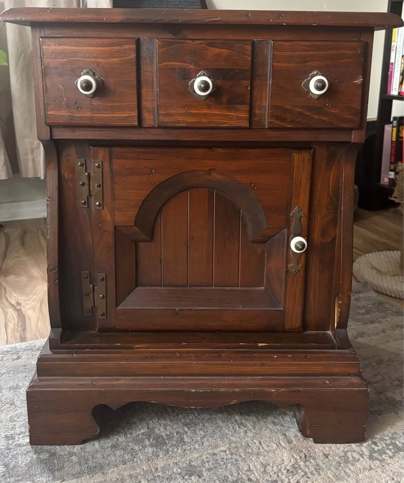 Pair of Refinished Solid Pine Nightstands - photo 4