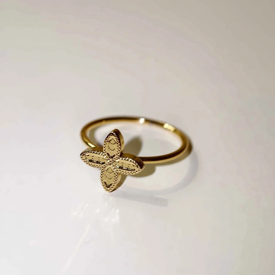 18k Gold-Plated Four-Leaf Ring