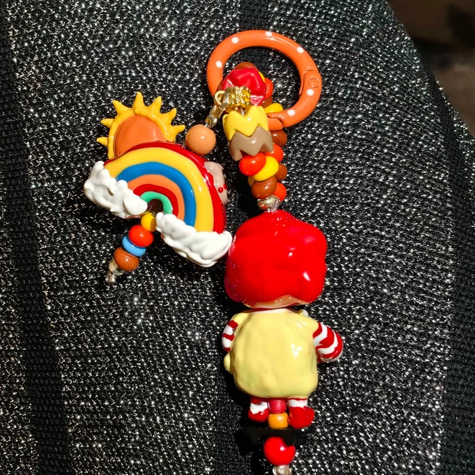 Hand-painted Crayon Shin-chan x McDonald’s keychain - photo 2
