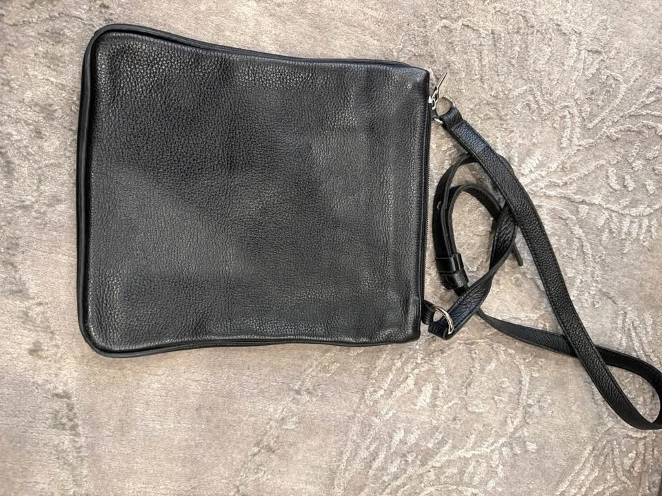 Roots Black Leather Crossbody Bag - photo 2