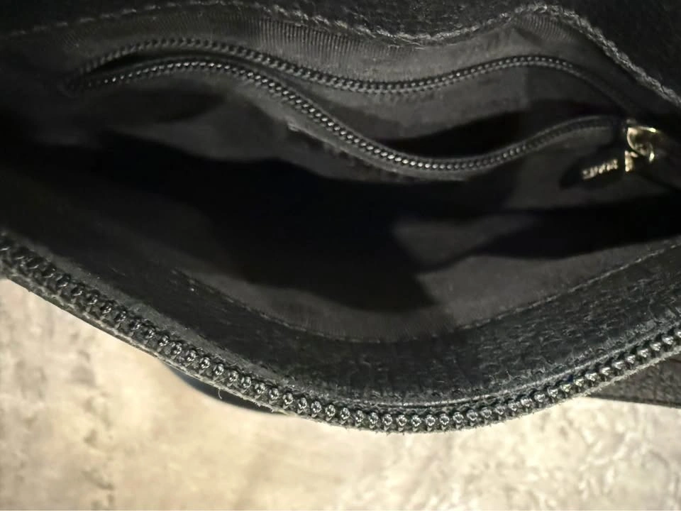 Roots Black Leather Crossbody Bag - photo 4