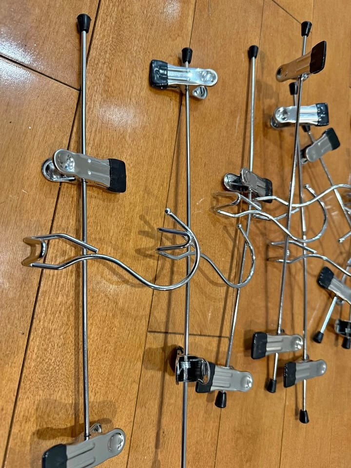 Metal Pants and Skirt Hangers with Clips