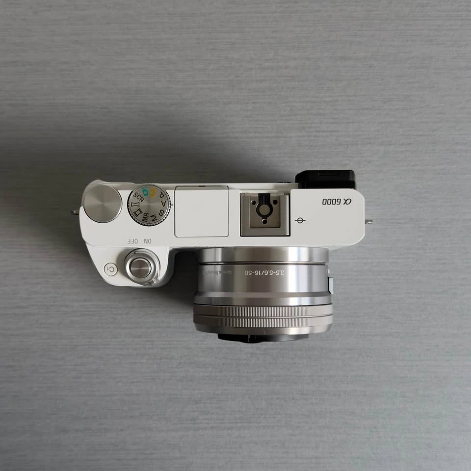 Sony A6000 Camera - photo 5