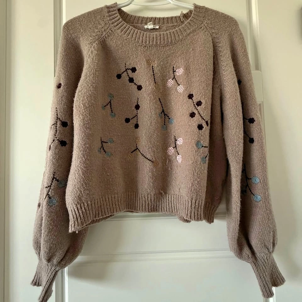 Taupe Embroidered Knit Sweater – Medium