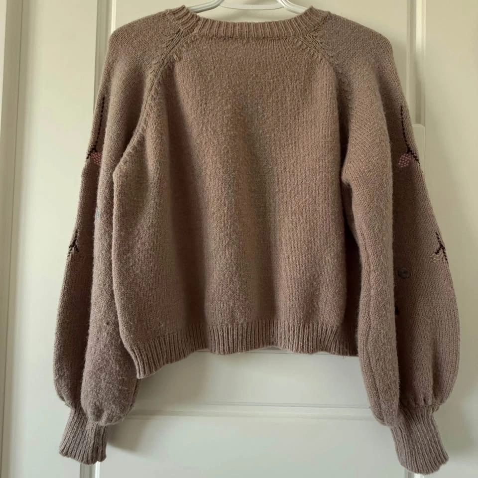 Taupe Embroidered Knit Sweater – Medium - photo 2