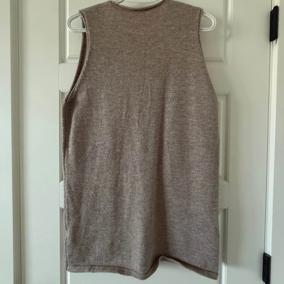 Taupe Sleeveless Knit Sweater Top – Approx. XS/S - photo 2