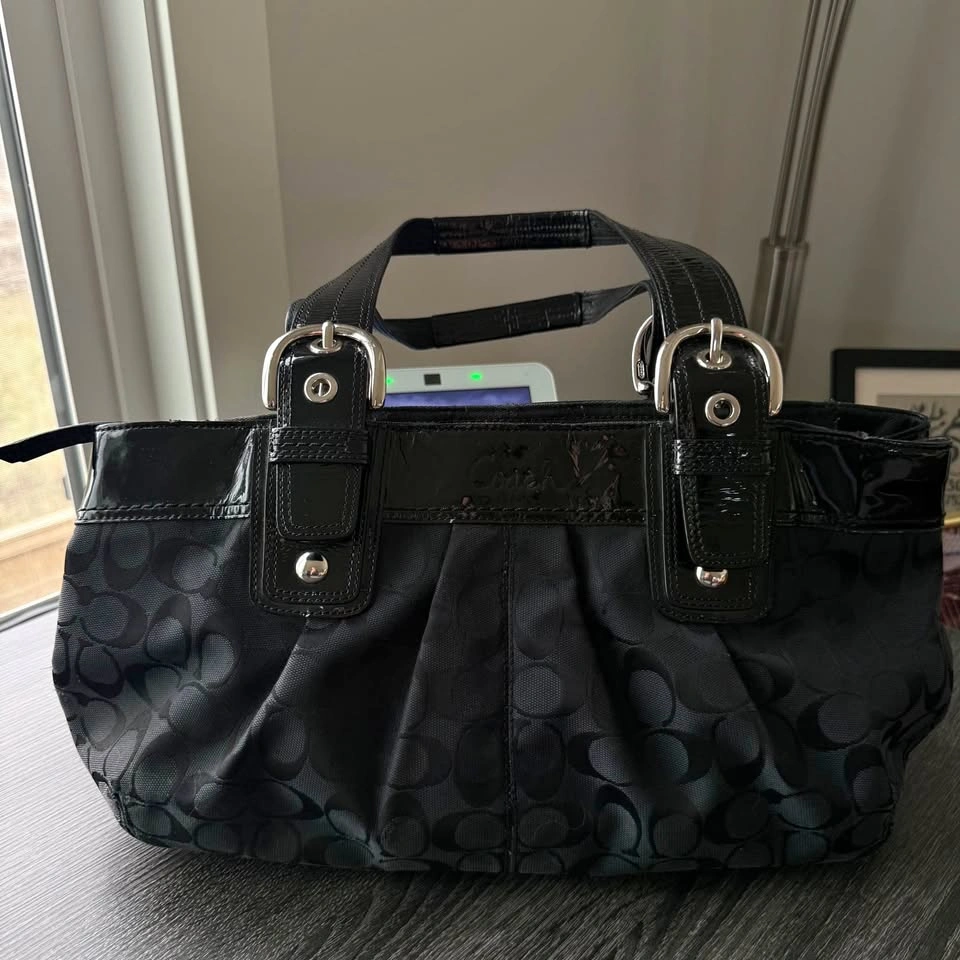 Vintage Coach Soho Pleated Signature Tote F13742 – Black