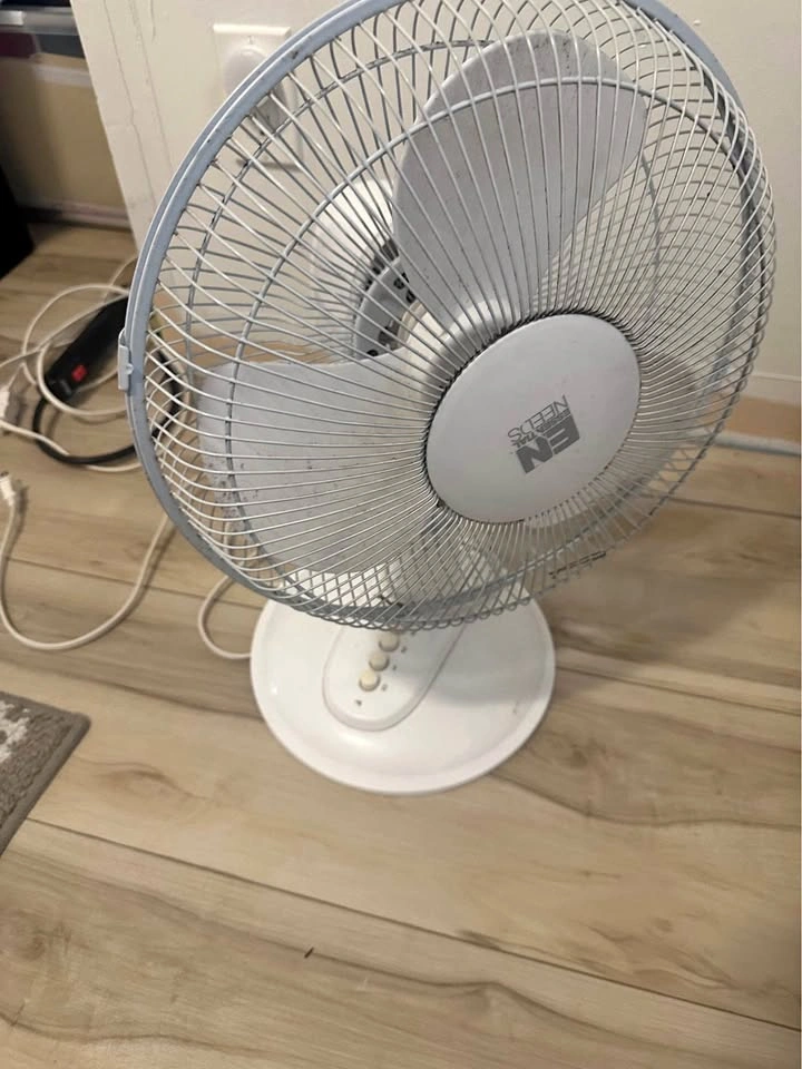 Essential Needs Oscillating Desk Fan