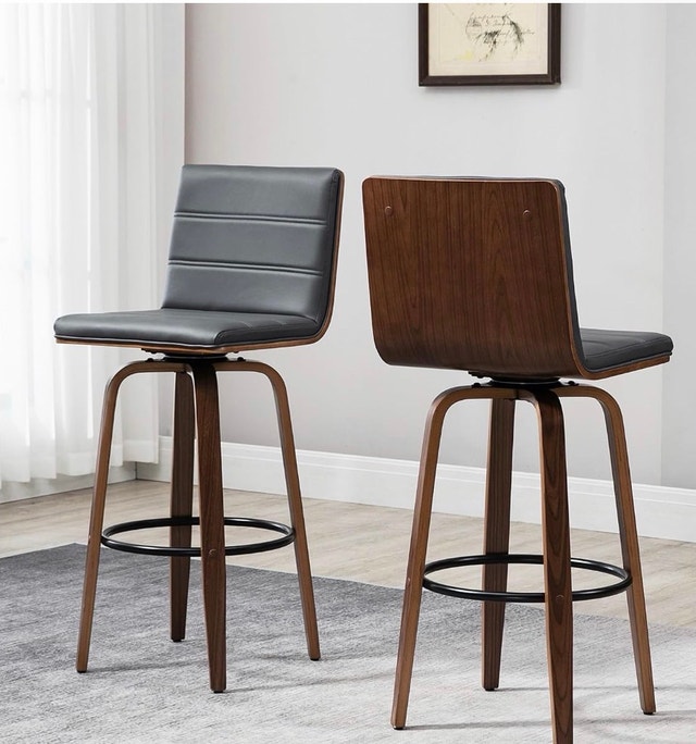 Bar Stools 4 $200 or 2 $150 - photo 2