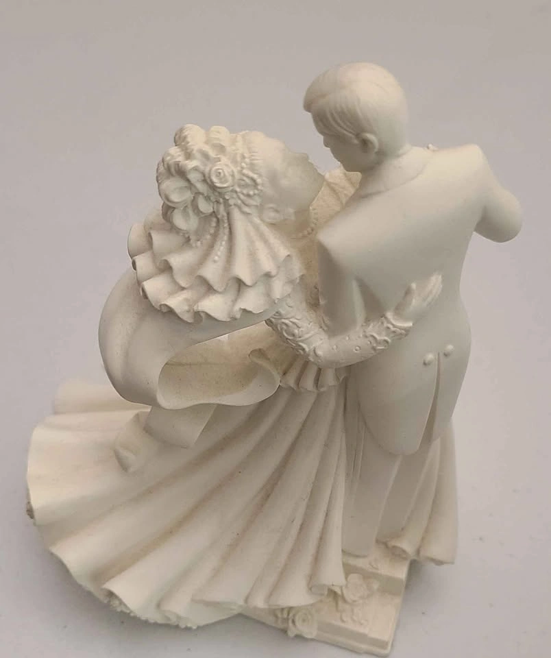 White Dancing Bride and Groom Wedding Figurine - photo 2