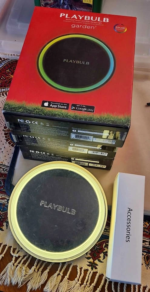 PLAYBULB Garden Bluetooth Smart LED Solar Garden Lights