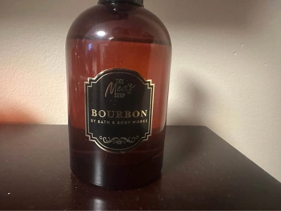 Bourbon Cologne and Body Mist - Bath & Body Works - photo 2