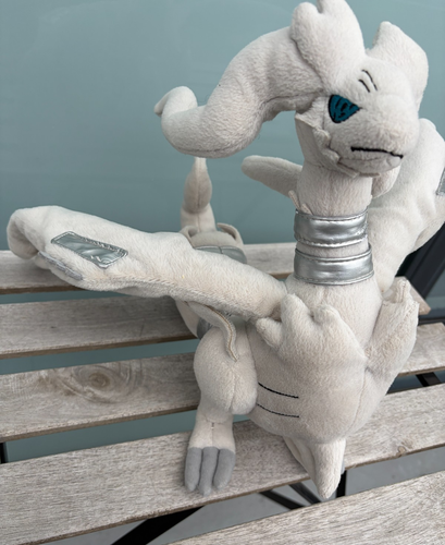 Reshiram Pokemon Center 2011 Original Plush 12" Stuffed Toy - photo 3