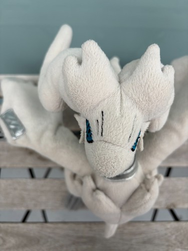 Reshiram Pokemon Center 2011 Original Plush 12" Stuffed Toy - photo 4