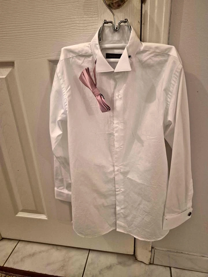 Manschett by Quesste White Dress Shirt with Pink Bow Tie - Size