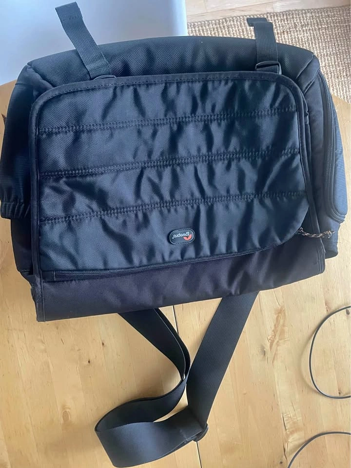 Lowepro CompuDay Photo 150 Messenger Bag