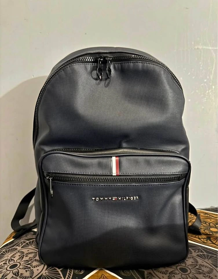 Tommy hilfiger backpack