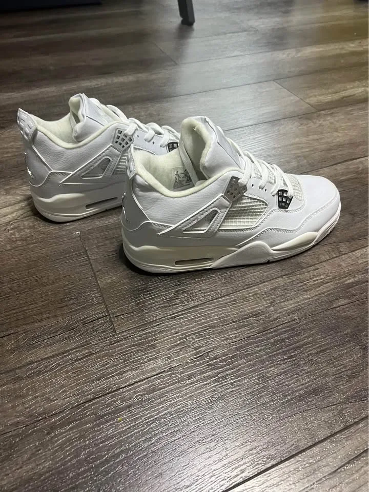 Pure money Jordan 4s ($100) image indicator(3)