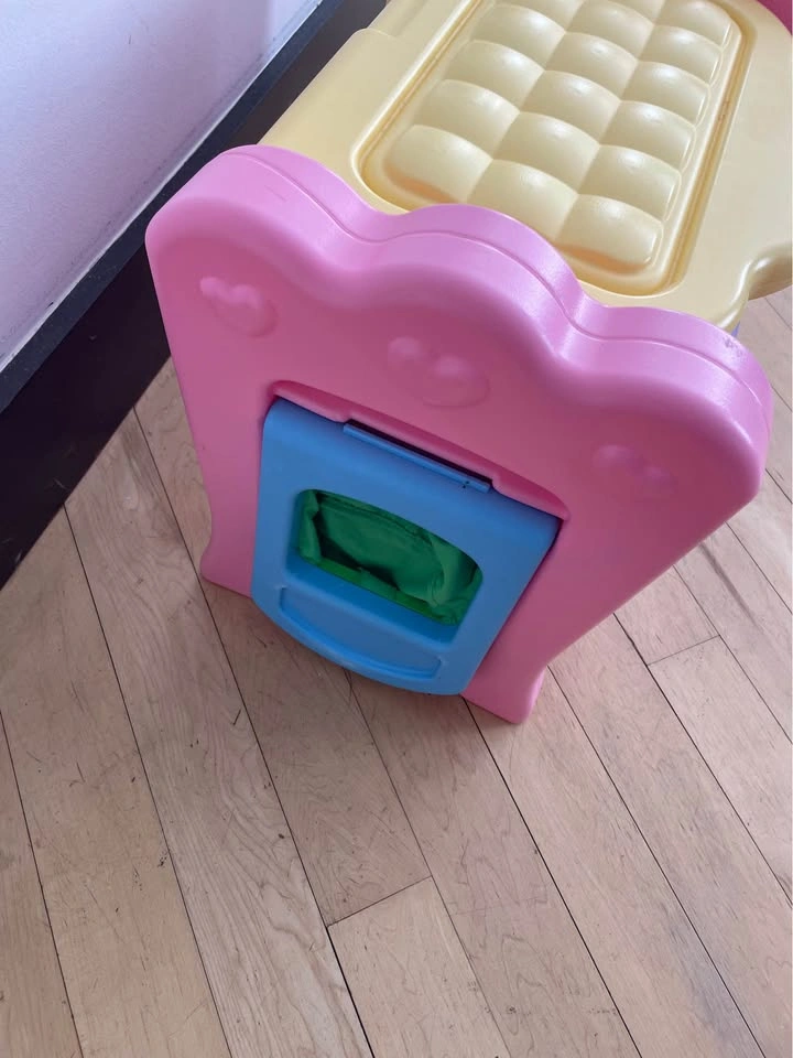 Baby Björn crib with high chair, about 20” wide - photo 5