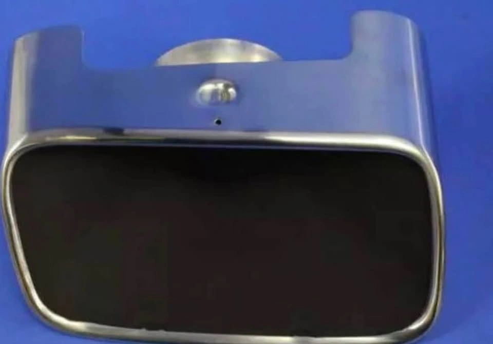 Dodge Challenger OEM exhaust tips - photo 2