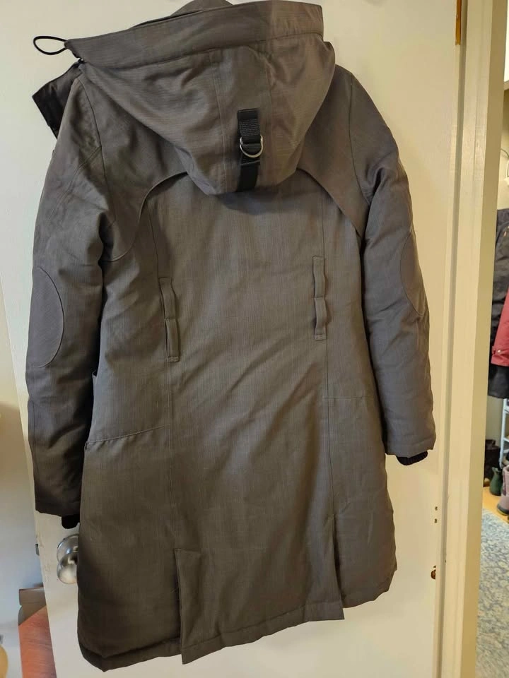 Nobis Tula Women's Down Parka | Small *PRICED TO SELL* - photo 2