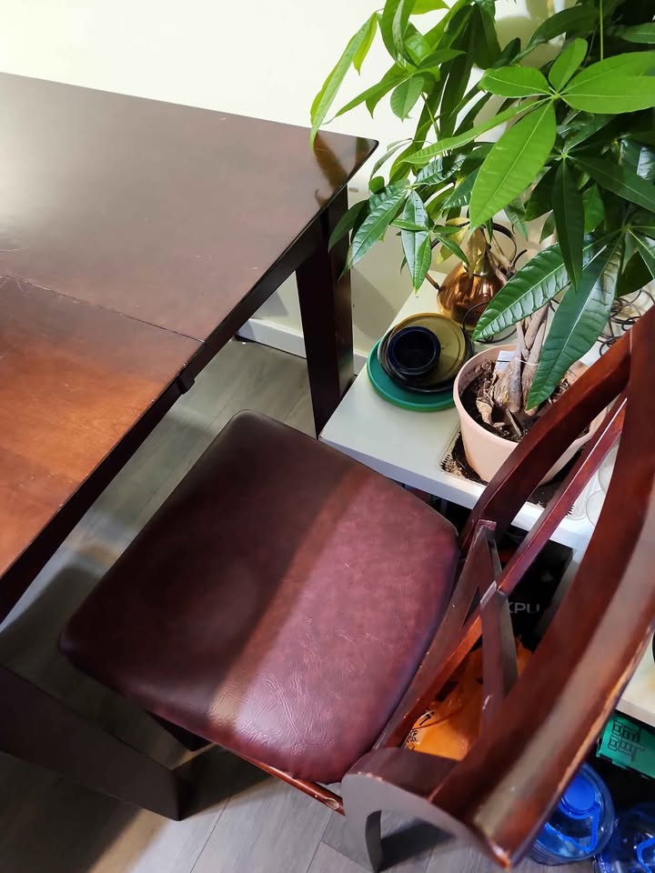 Solid wood High table with 4 leather chairs - photo 3