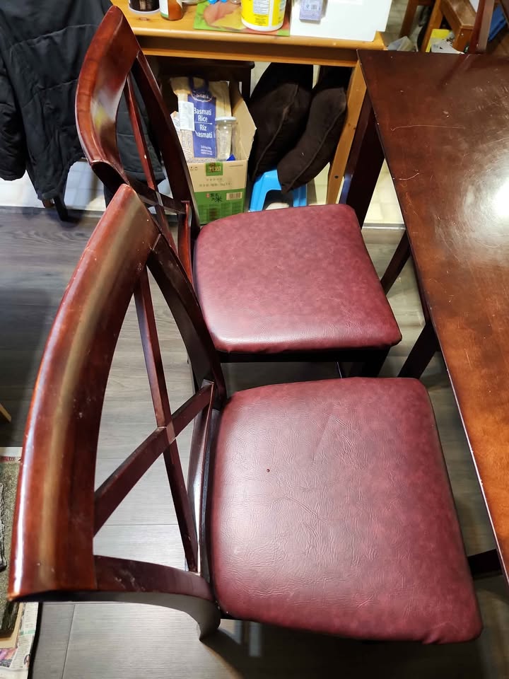 Solid wood High table with 4 leather chairs - photo 4