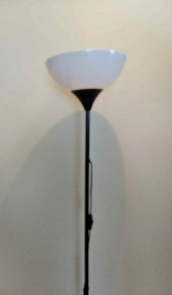 Standing floor lamp