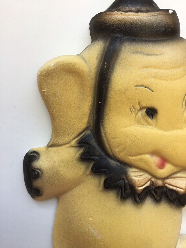 Vintage chalkware elephant wall hanging - photo 4