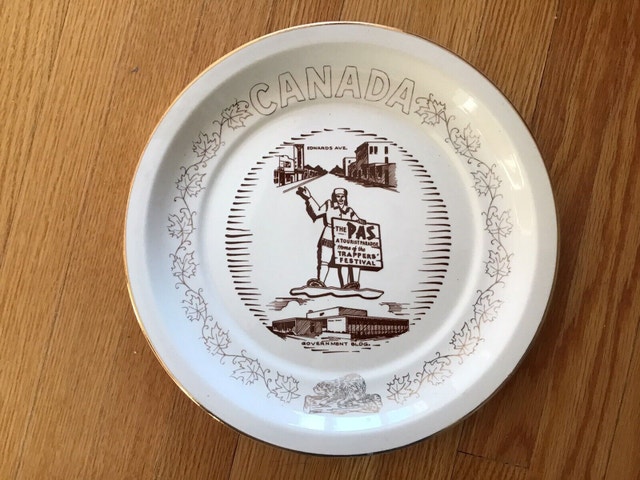 Vintage 1960s souvenir plate from The Pas