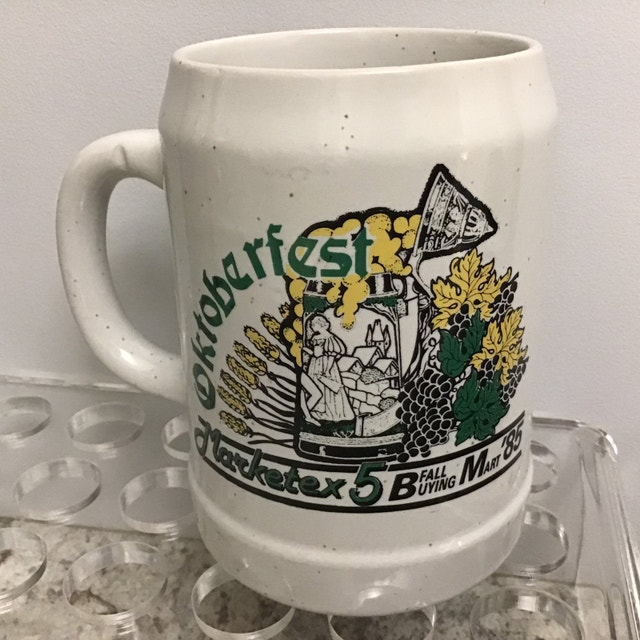 Vintage Molson Golden Octoberfest Mug from 1985 - photo 2