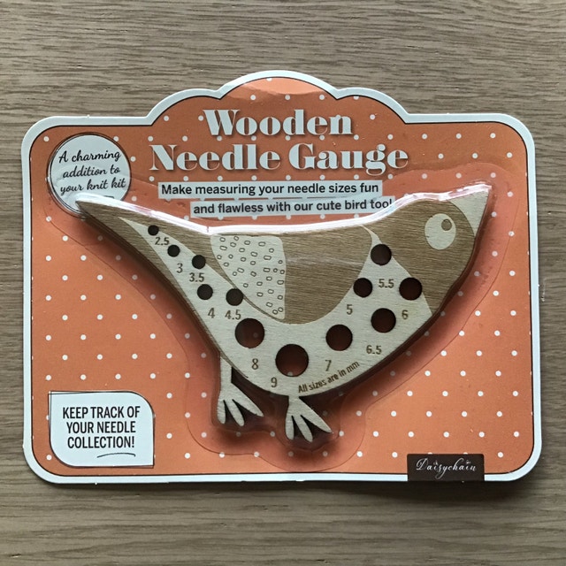 Wood Knitting Needle Gauge