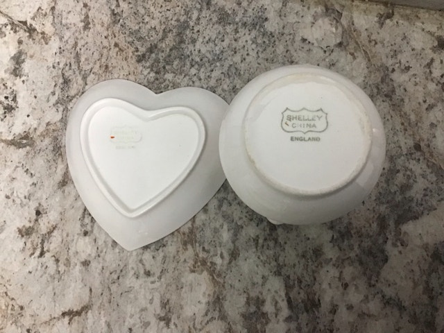 Antique Neepawa Bone China Creamer and Dish - photo 2