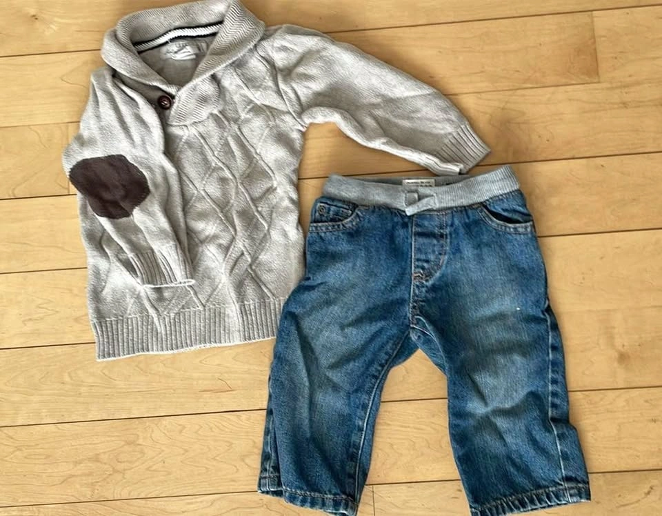 12-18 m Baby Boy Sweater and Jeans Outfit
