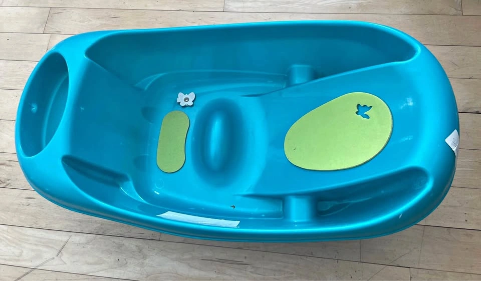 Blue baby bath tub