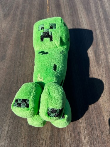 Mojang 2013 Minecraft Creeper Plush Green Stuffed Toy