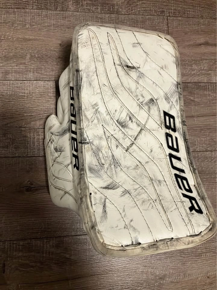 Hockey equipment - photo 5