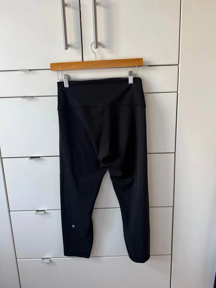 Lululemon Wunder Train Contour Fit High-Rise Crop 23” – Size 10 - photo 4