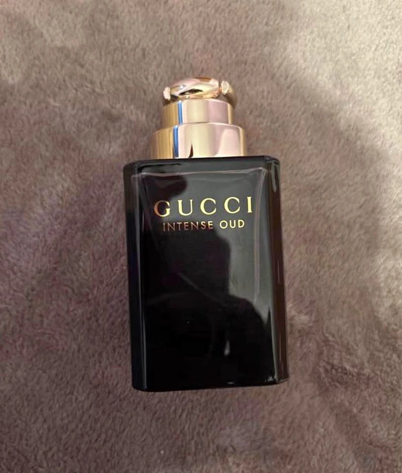 Gucci intense oud perfume