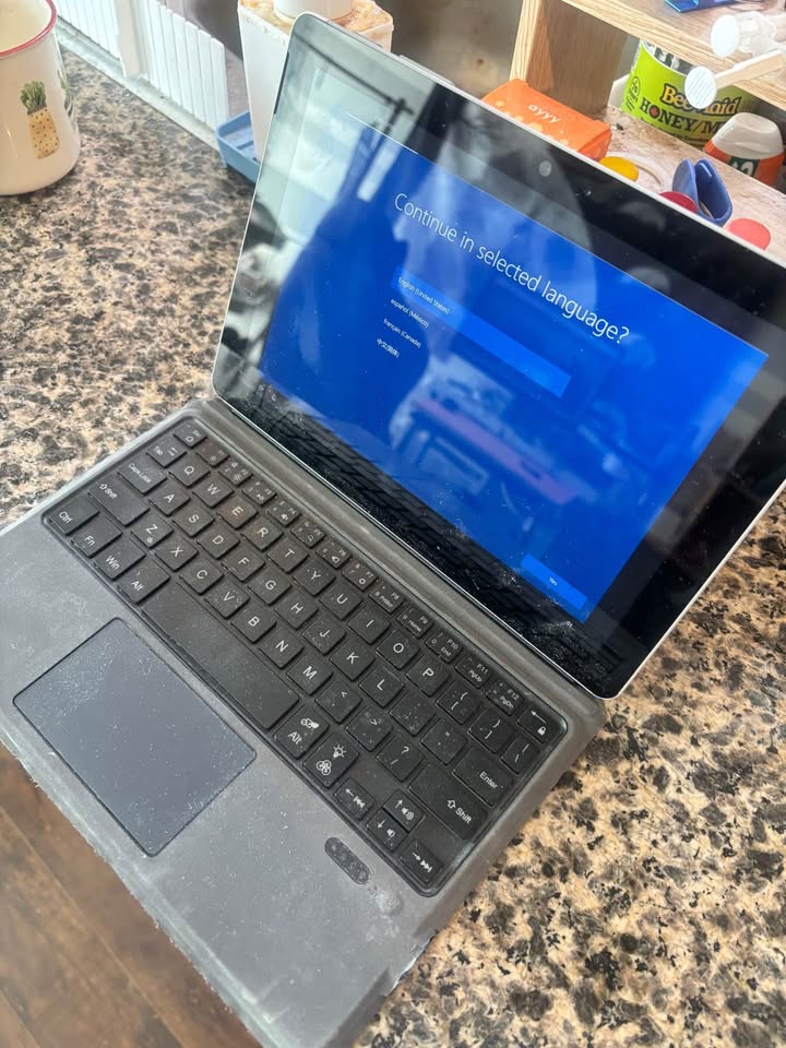 Surface Go from 2020 with 8gb ram - photo 2