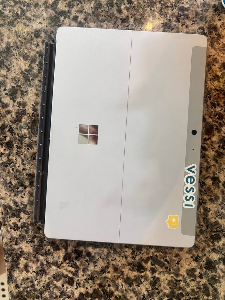 Surface Go from 2020 with 8gb ram - photo 3