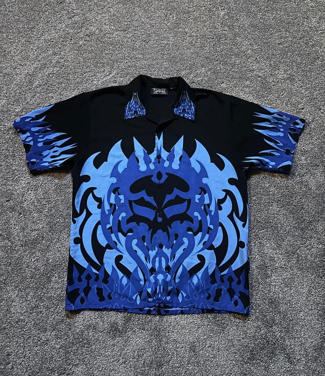 dragonfly 2000s tribal skull flame button up shirt size XL