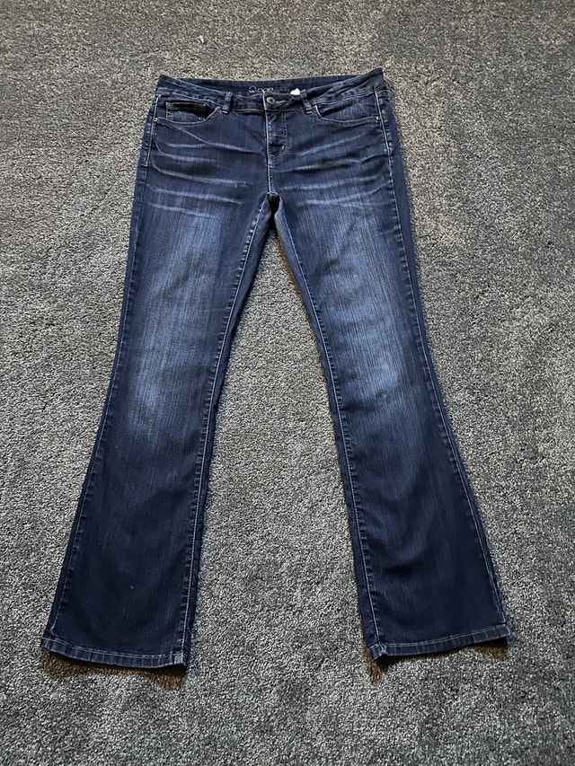 woman’s warehouse bootcut jeans size 31 - photo 2